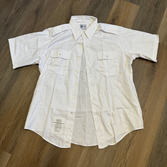 Defense Logistics Agency Garrison Dress White 17.5R-C - Picture 2 of 5